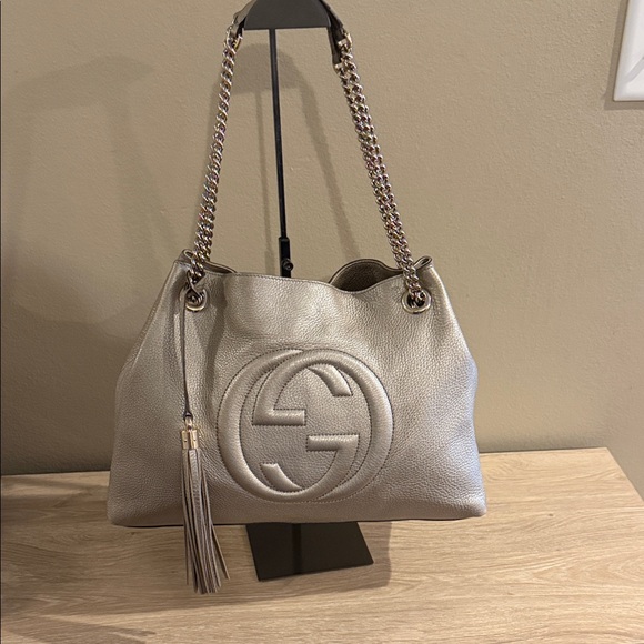 Gucci Handbags - Gucci Metallic Pebbled Leather Shoulder Bag in Silver with Tassel